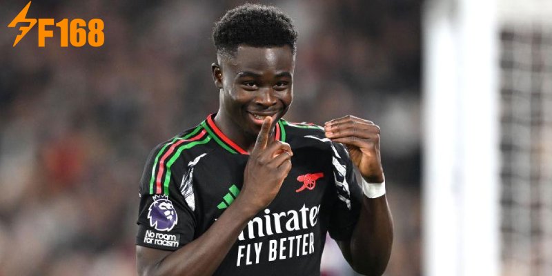 Bukayo Saka hiện là một trong những cầu thủ tấn công hay nhất Ngoại Hạng Anh