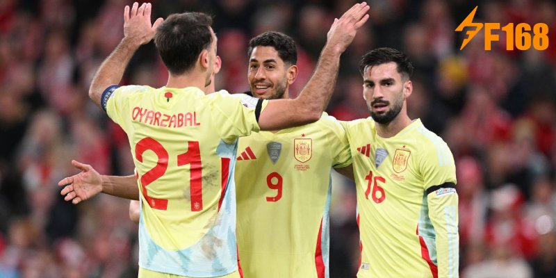 Tây Ban Nha thắng như chẻ tre sau khi vào form